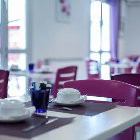 Point Bleu 2* Frontignan